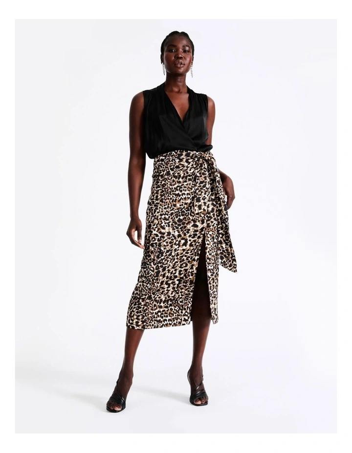 Promo π Wayne Cooper Knot Front Midi π Skirt In Assorted β