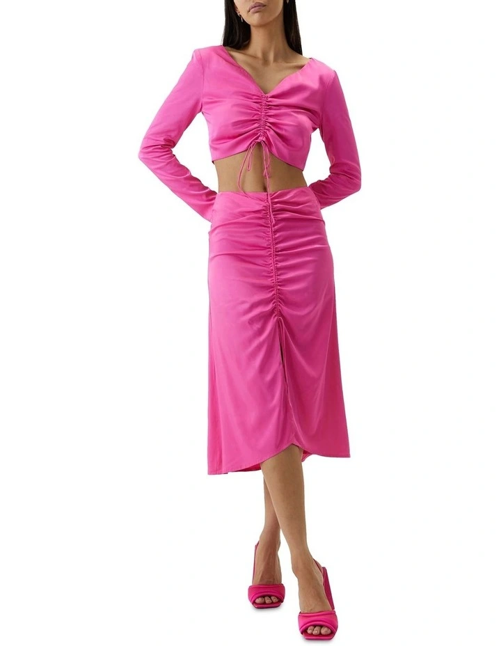 Hot Sale β€οΈ Third Form Drawn Out Midi π Skirt In Pink π - Image 3
