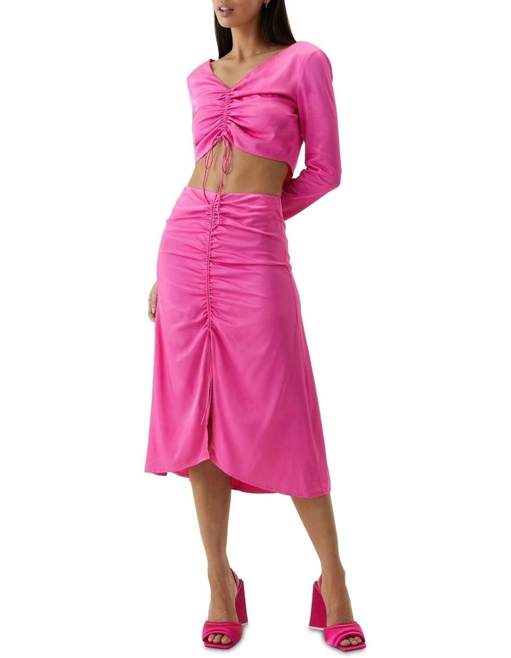 Hot Sale β€οΈ Third Form Drawn Out Midi π Skirt In Pink π - Image 4