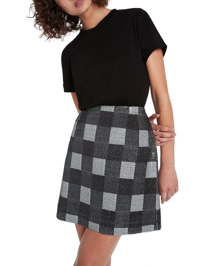 Flash Sale π Marcs All Hands On Check π Skirt In Black/White π€© - Image 4